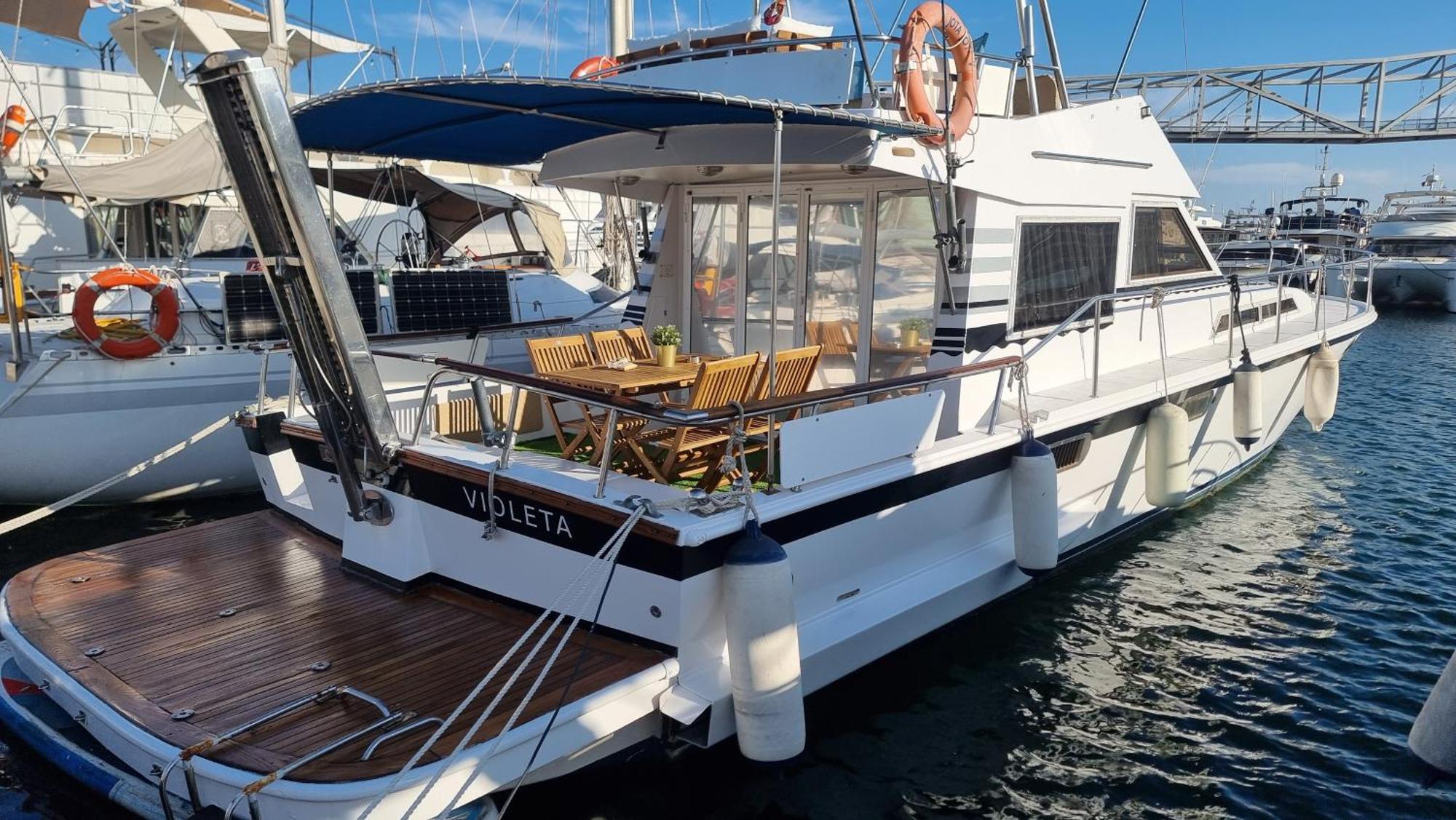 Hotel Beautiful And Comfy Boat In Barcelona With Boat Tour Option Esterno foto
