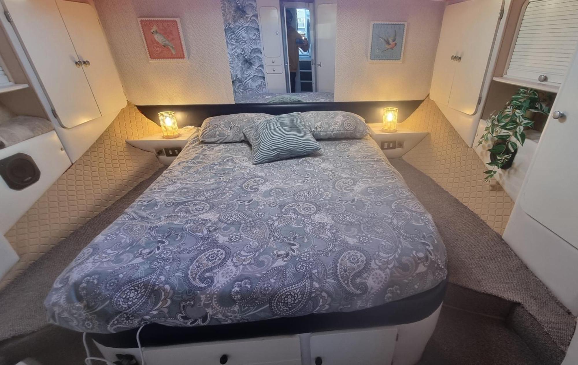 Hotel Beautiful And Comfy Boat In Barcelona With Boat Tour Option Esterno foto